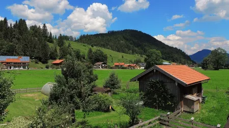 Beautiful large renovated vacation apartment with 3 bedrooms