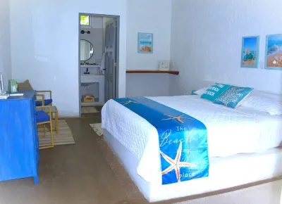 Ocean access waterfront home with TIKI Ranch and Pool. Pet friendly! Hotels in 
