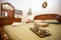 RosaMaria House