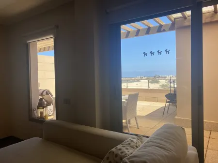 Best views & terrace at Marfolin beach resort Отели рядом с достопримечательностью «Playa Los Lagos»