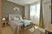 Villa Yvantino beachfront ( 2 bedroom )