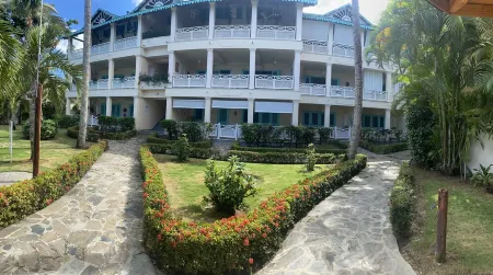 La Dolce Vita Beachfront, Apt 6,  Las Terrenas, Samana