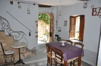 "brocante spirit" Furnished Accommodation Hoteles en Saint-Jeannet