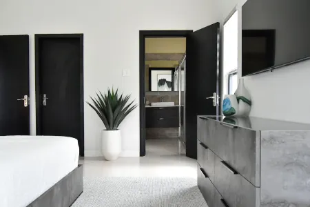 Luxury villa w/hot tub & rooftop terrace Отели рядом с достопримечательностью «Тертл Ривер Фолс & Гарденс»