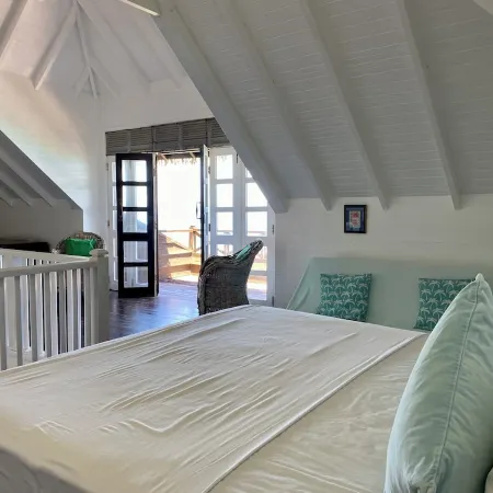 Beachfront Creole villa with incredible ocean views and private plunge pool