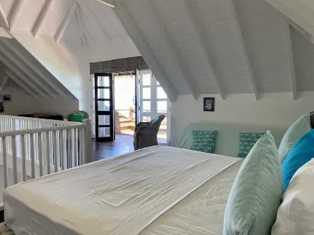 Beachfront Creole villa with incredible ocean views and private plunge pool Отели рядом с достопримечательностью «Ансе Лацио»