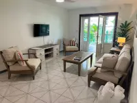 Beautiful new N1 2 bedroom apartment in Gd Case Hotels in Grand Case