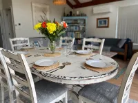 Birdsong, bush walks, biking and boating!