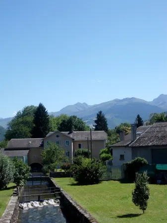 renovated old mill Отели рядом с достопримечательностью «Carmel»