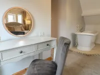 Old Print House Hotels in Stanley Common