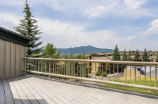 Promontory 6 3 Bedroom Townhouse by RedAwning