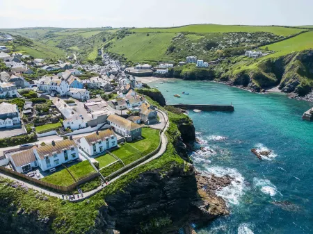 Gulland Отели в г. Port Isaac