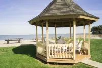 Clinton Inn & Suites Hotels in Bay Township