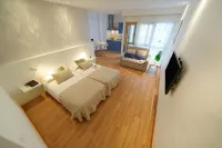 Apartamentos Maype Canteras Hotels near Casa de Colon