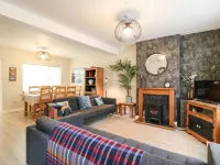 Globe Cottage Hotels in Portland