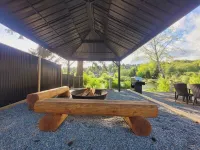 Cowichan Lake Cottages -Riverside