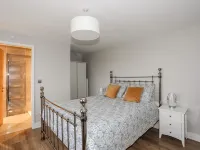 Bryn Llwyd Cottage Hotels in Amlwch