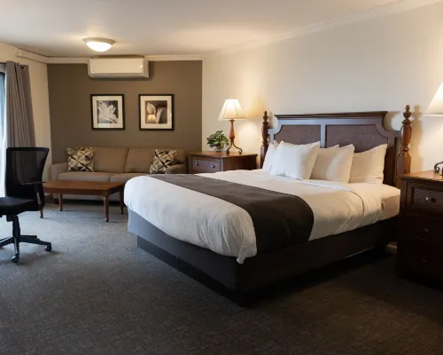 Weathervane Terrace Inn and Suites Hotels in Charlevoix