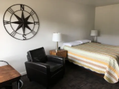 Three Lakes Motel Hotels in Baraga County