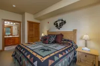 Red Hawk Townhomes by Summit County Mountain Retreats - Gym