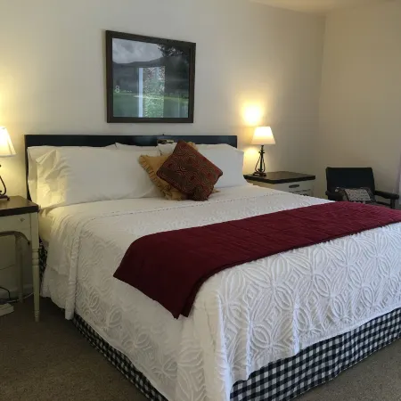 Cardinal Inn