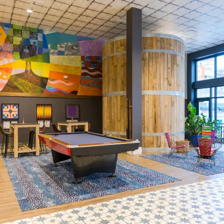 HI New Orleans Hostel Отели рядом с достопримечательностью «Сити-Парк»