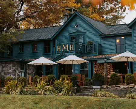 Highlander Mountain House Hotels in Highlands