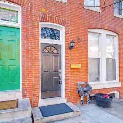 1 Mi to Dtwn: Townhome w/ Patio in Baltimore! Hotel Exterior