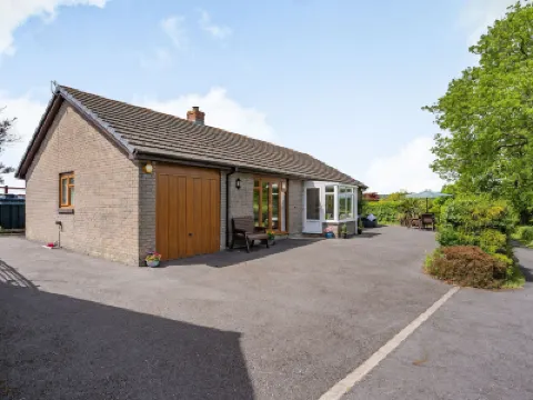 耶爾罕菲法爾迪酒店 酒店