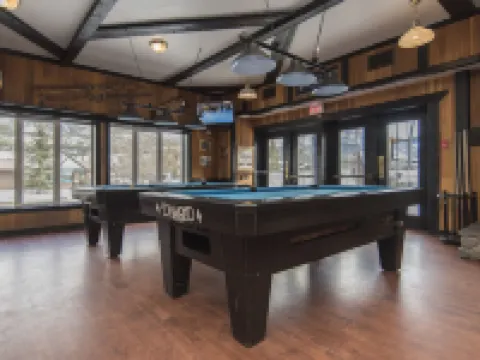 ザ ドレーク イン キャンモアのホテル