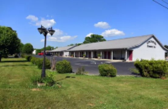 Lynchburg Country Inn Hotels near Jack Daniel's Distillery