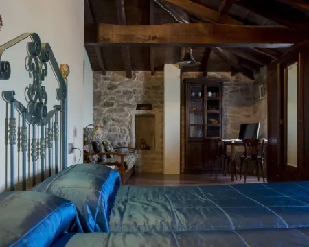 Casa Roan y Casa Grande Hotels in A Ulloa