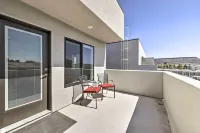 Spacious St. George Townhome w/ Grill & Views! - balcony
