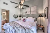 Updated Ruidoso Mountain Escape w/ Deck & Balcony! -  Ferienwohnungen