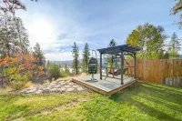 Lakeview Lodge w/ Spacious Yard: Families Welcome - 3-Star