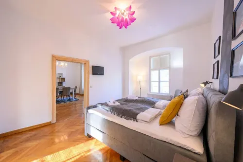 Spacious 2BR Stay for 6 Heart of Mödling -  Ferienwohnungen