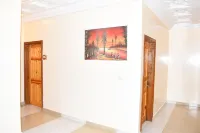 London Innn 1 Hotels in Kombo North