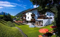 Hotel Medrazerhof - Mountain view