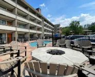 Howard Johnson by Wyndham Downtown Gatlinburg