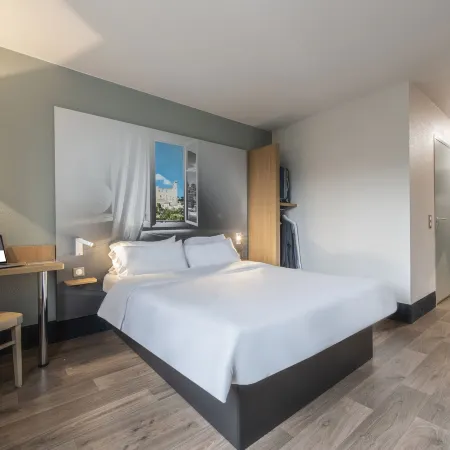 B&B Hôtel Orange