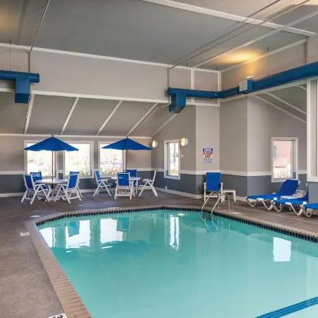 Park Point Marina Inn