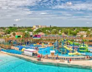 Remote Work Oceanfront Paradise w/ Balcony Fast WiFi 데이토나비치 호텔