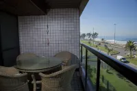 Leisure, tourism and work with high-speed internet by the sea