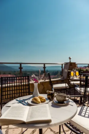 Hotel Naiades Отели в г. Чеган