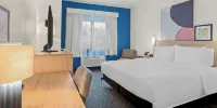 Spark by Hilton Moline Quad Cities - Room King Con Ducha Enrollable/audición Accesible