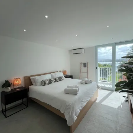 Private Island 1BR Condo with Oceanview, Pool View, 500MB WiFi & A/C