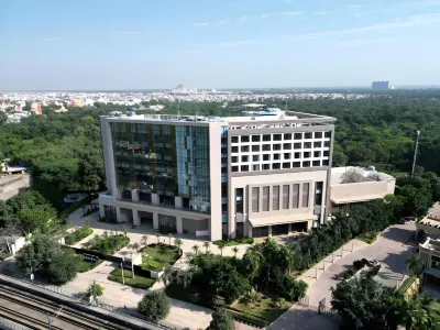 Radisson Hotel Delhi MG Road Отели в г. 