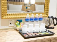Rainbow Hotel Hotels near Wanhua District