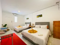 Koh Rong Beach Hostel and Bungalows