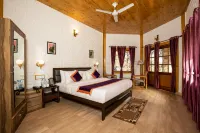 Nature Green Resorts by Jph Hotels Отели рядом с достопримечательностью «Kainchi Dham - Shri Neeb Karori Baba Ashram»